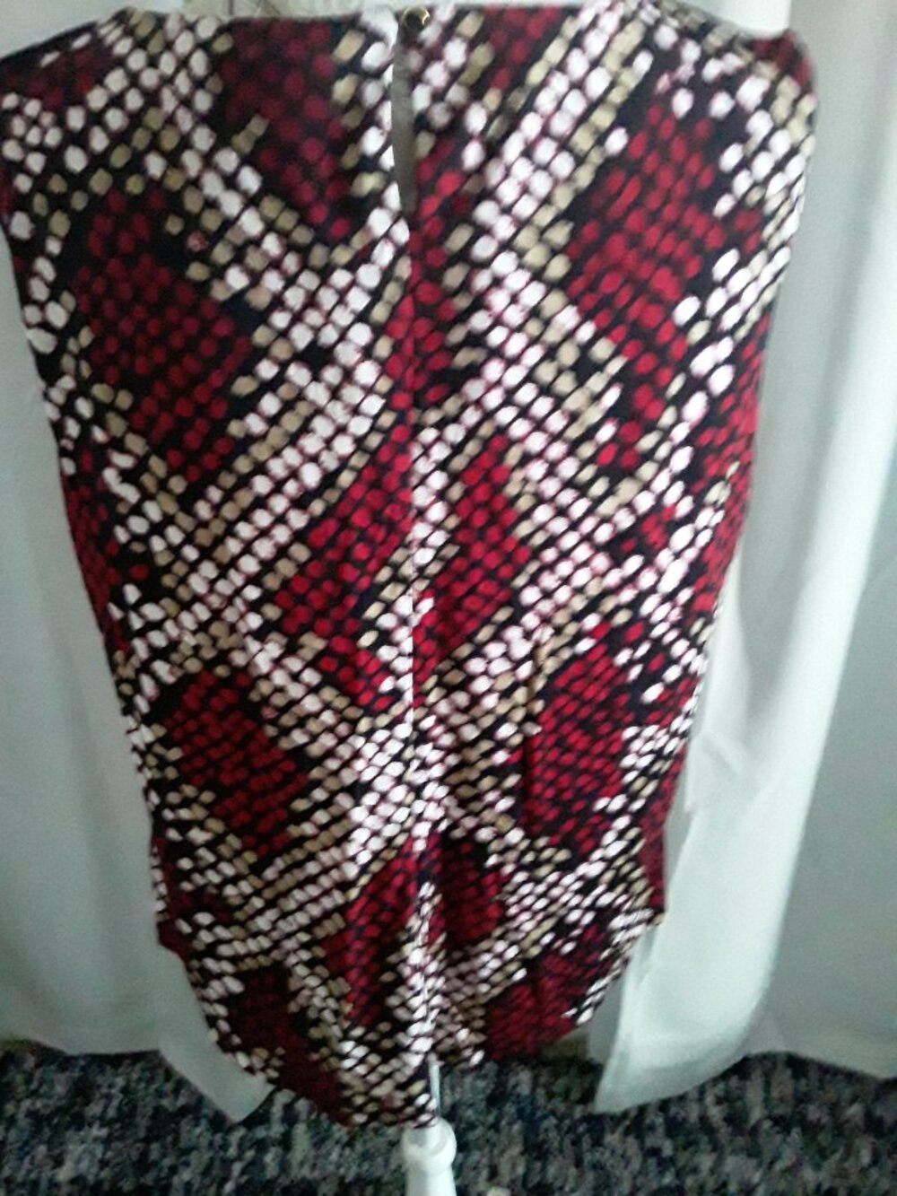 New Calvin Klein lovely, pleated neckline top size 2XL - Picture 3 of 10